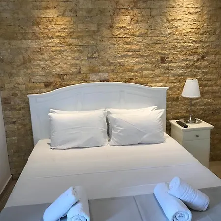 Amaryllis House דירה *