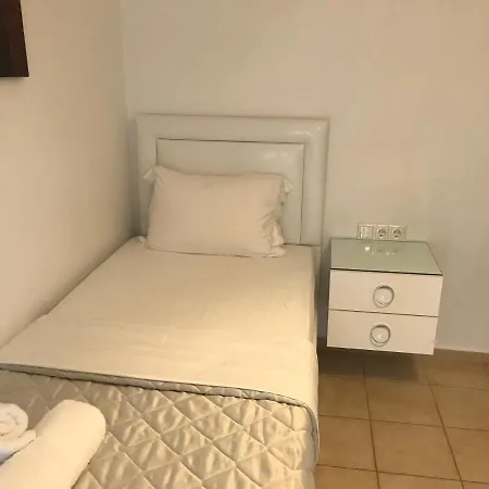 Amaryllis House Apartment Platamonas