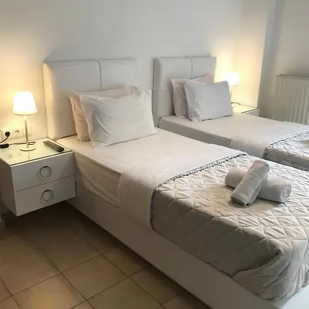 Amaryllis House פלטמונס